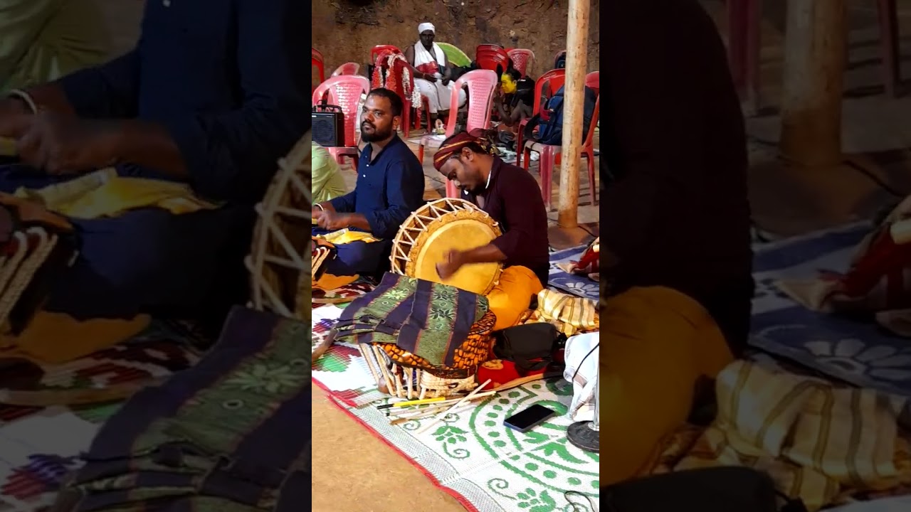 ದ.ಕ.ಸುಳ್ಯ ತಾಲೂಕು.ಗ್ರಾಮ ಐವರ್ನಾಡಿನ ಅಜ್ಜಮೂಲೆ ನಡೆದ ಭೂತಾರಾಧನೆ ಮೊದಲಿಗೆ ಶ್ರೀ ಅಕ್ಷಯ್ ಸುಬ್ರಹ್ಮಣ್ಯ...ಕೊಳಲುವಾದನ
