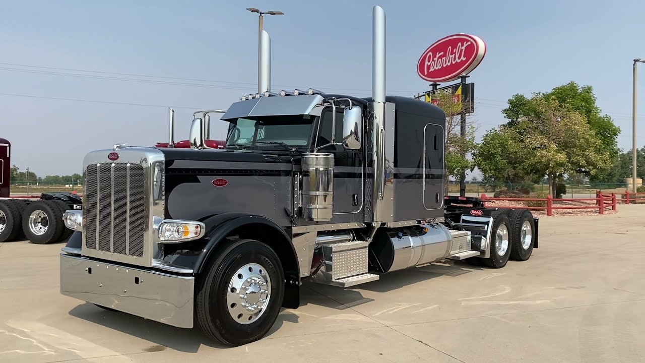 Classic Peterbilt Flat Top!  Black & Gunmetal!