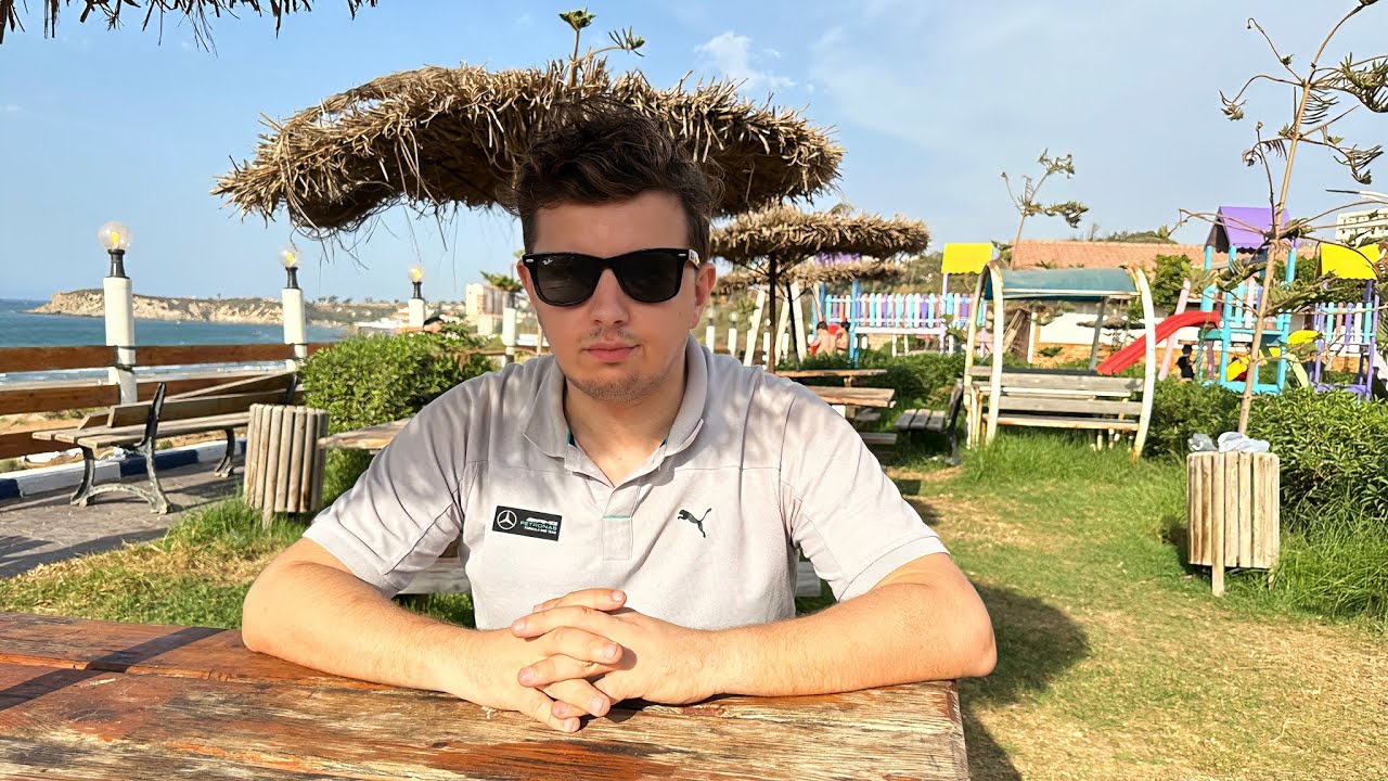 ما رأيكم في هذا المركب السياحي؟ معاناة المصطافين في الشواطئ