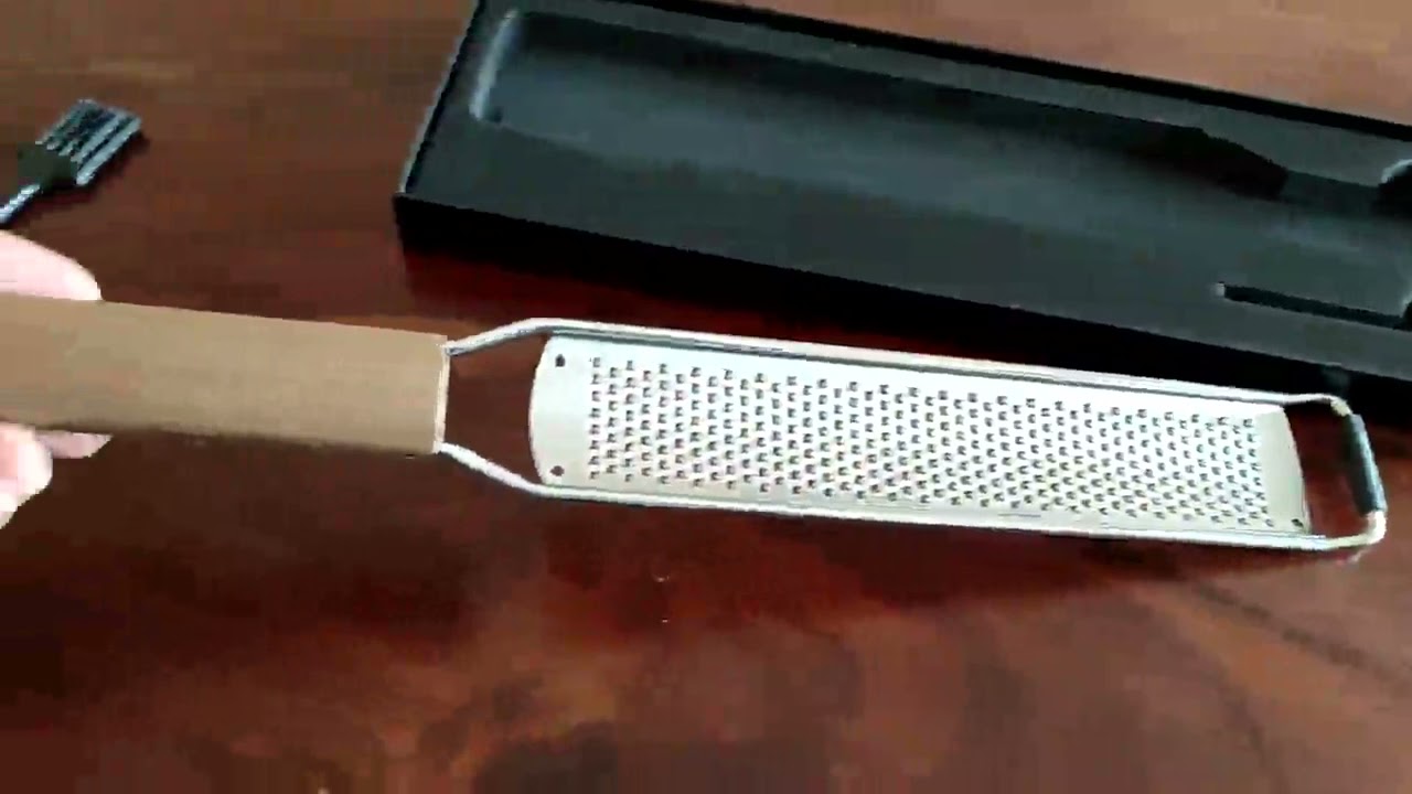 REDSALT® Premium Zester Edelstahl Reibe mit Holzgriff, Excellent verarbeitet