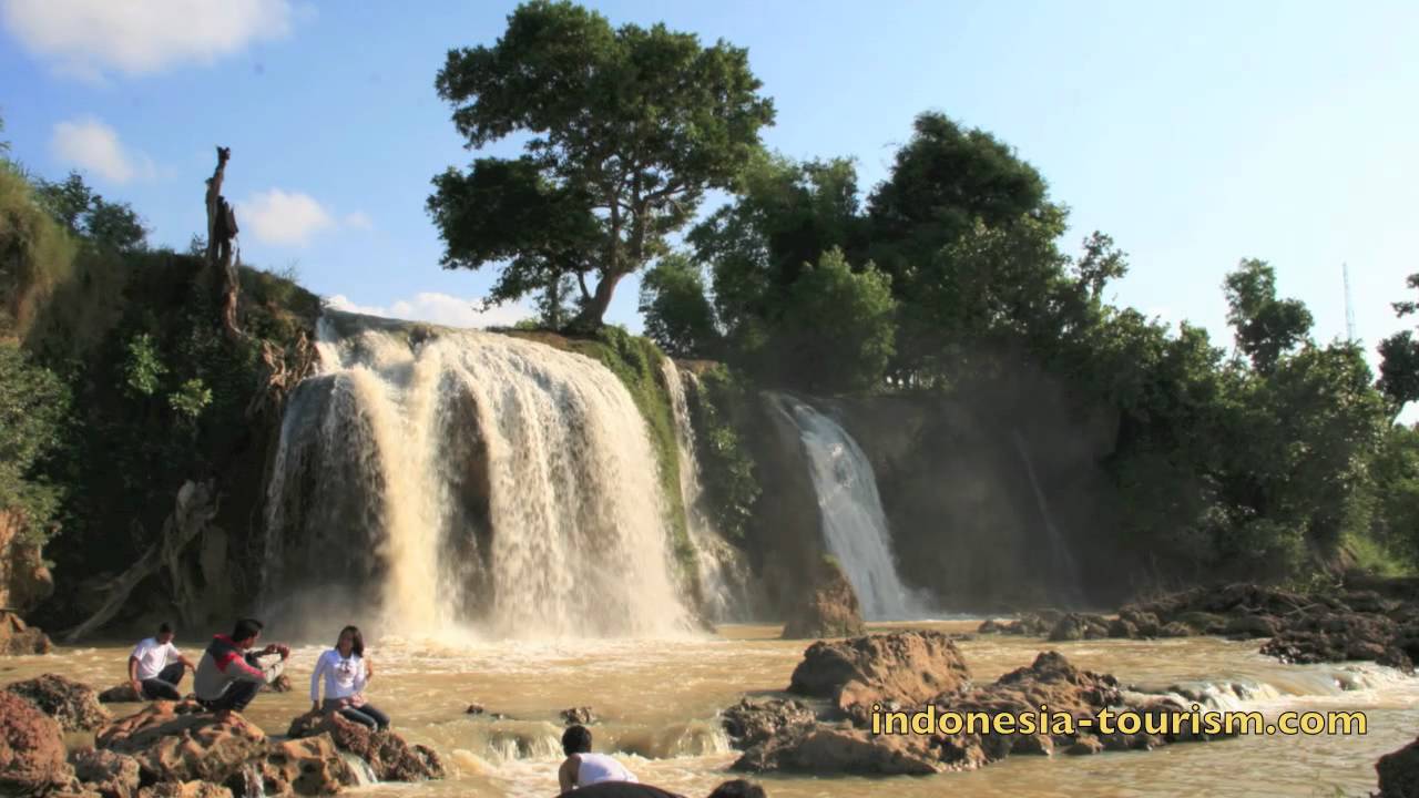 Toroan Waterfall - Madura