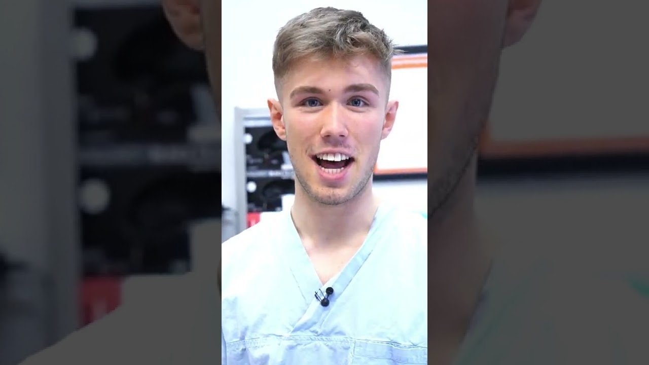 Darf man mit dem Leichenwagen einkaufen gehen? #shorts