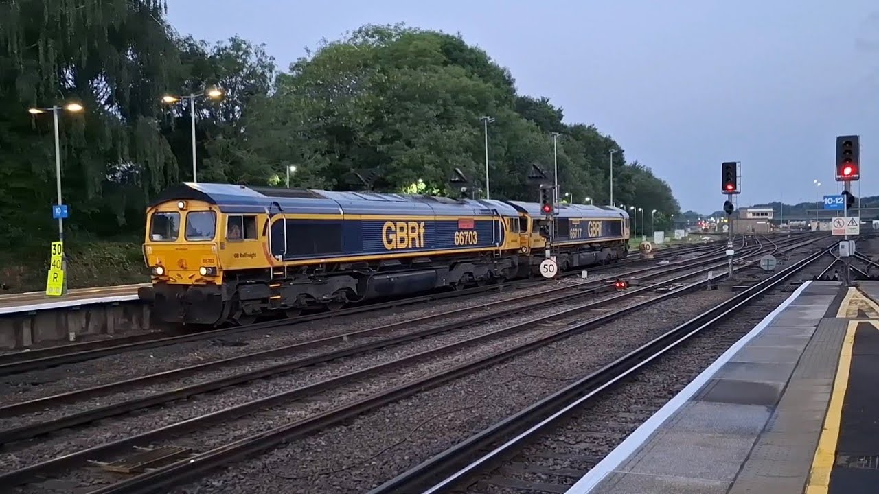 GBRF 66703 + 66717 at Tonbridge for Dagenham Dock at 5:30am working 0L43 | 12/8/25