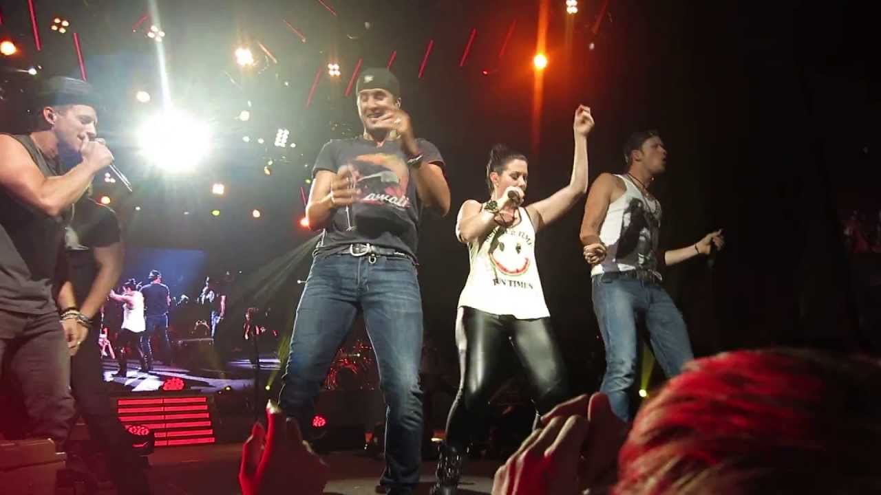 Luke Bryan Live Group Performance (FGL + Thompson Square)