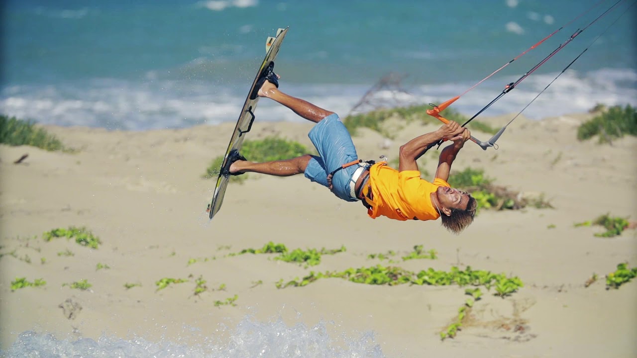 Backmobe - Kitesurfing with Mickael Neral (STAR Kiteboarding)
