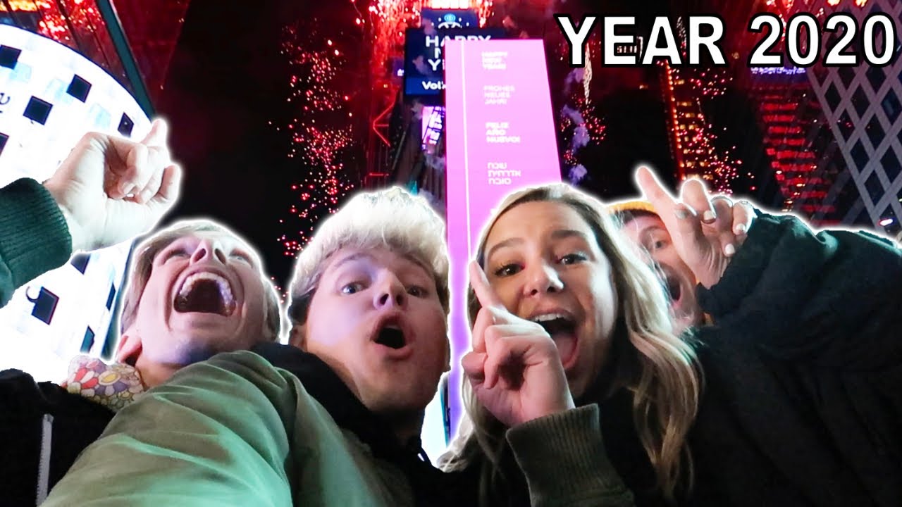 Sneaking Into New Year's Ball Drop 2020 *FRONT ROW*