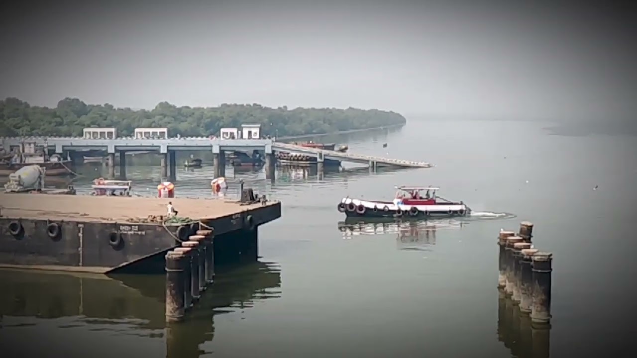 The third railway bridge being made on Bhayandar ki Khadi, thanks to the government.