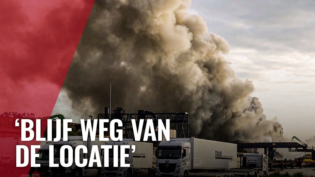 Grote brand in de stad: rook in de wijde omgeving te zien