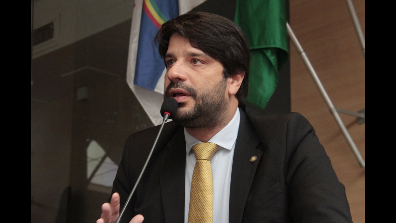 Zé Neto analisa as atividades da Escola do Legislativo ao longo de 2025