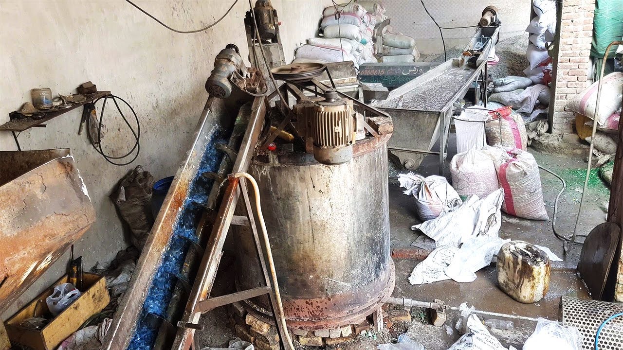 PET Bottles Recycling Plant