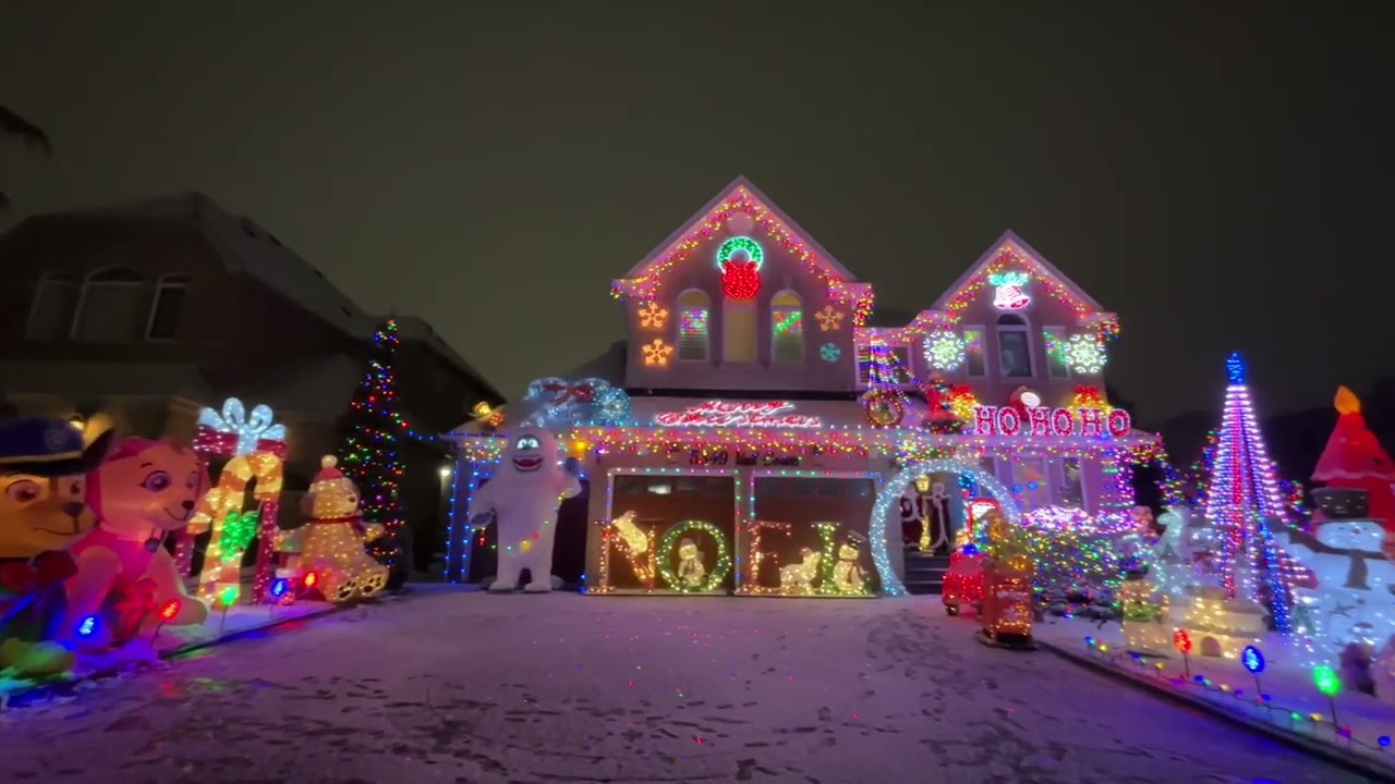 Merry Christmas! Enjoy the Amazing Christmas Lights.