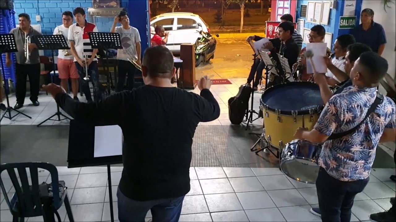 AGRUPACIÓN MUSICAL ALFONSO UGARTE - MI CUADRILLA 17