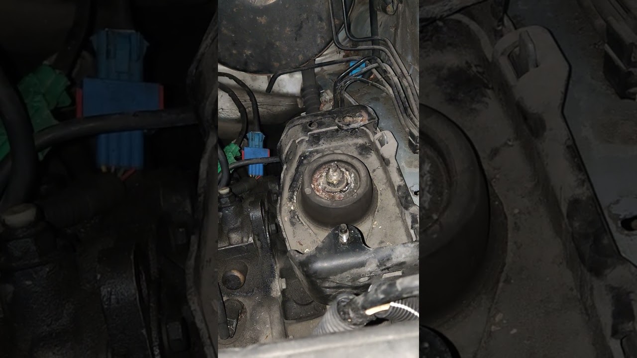 Support moteur gauche 206cc 2.0L 16s