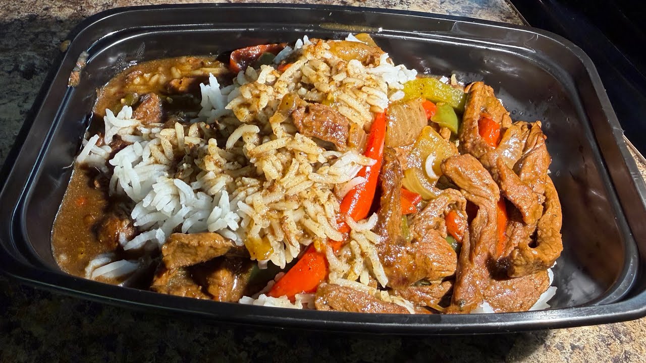 Quick and Easy Pepper Steak Recipe - Cooking with Chef Fineaswine #shorts #shortvideo #shortsfeed
