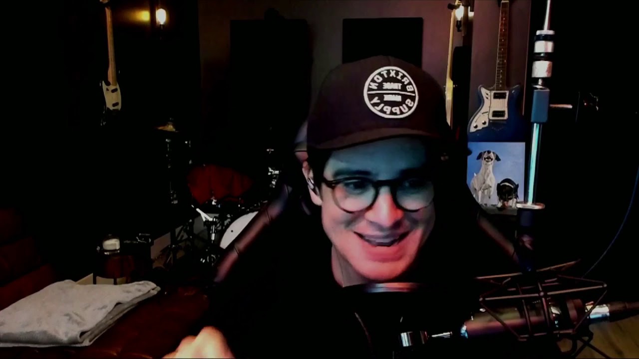 “Vietma-KNEES!” - short stories w/ Brendon | Brendon Urie Twitch Stream 8.5.19