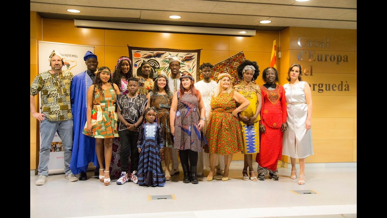 Desfilada Intercultural de Moda en Berga
