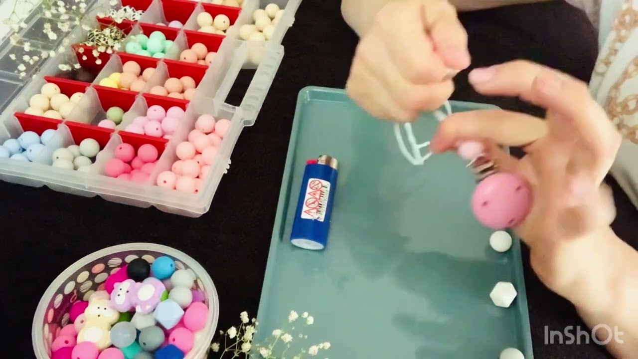 Cum sa faci un lanț de suzetă din silicon( How to make a silicone pacifier clips )