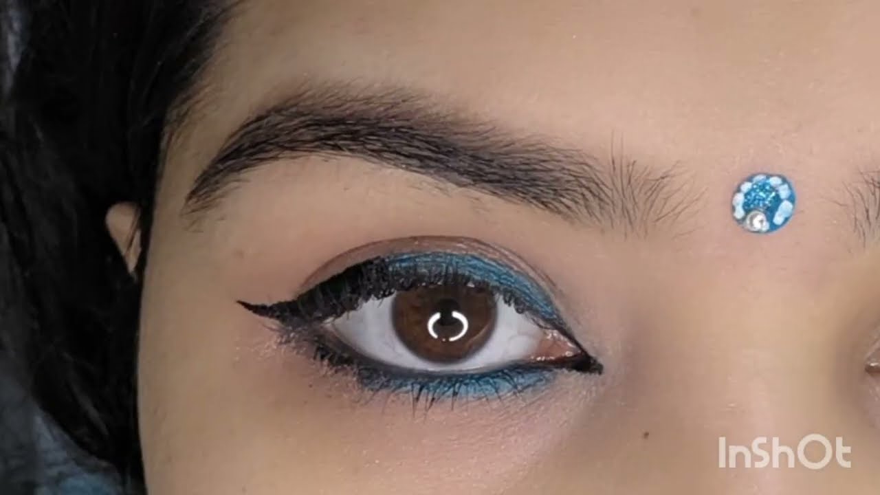 Bold Blue Kajal with Fierce Cat-Eye Liner 💙🖤Blue Kajal + Cat Eye = Instant Glam🔥