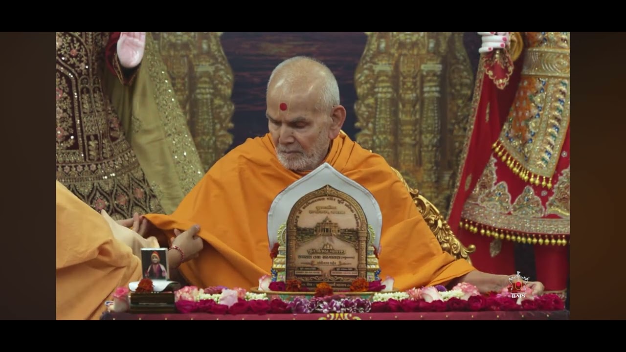Aavo aavo shriji swami aavo aavi ne mare mandir padharo
