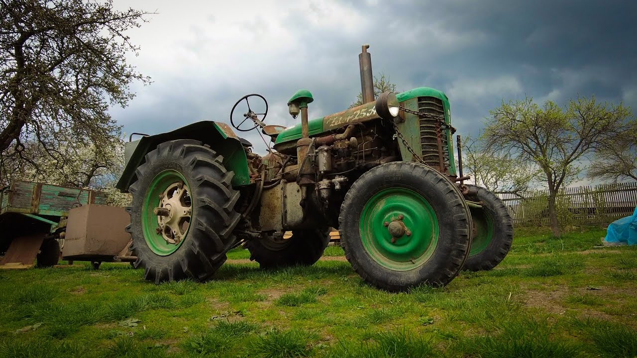 Legendary Tractor ZETOR 25A Close Look | Czech Farm Life