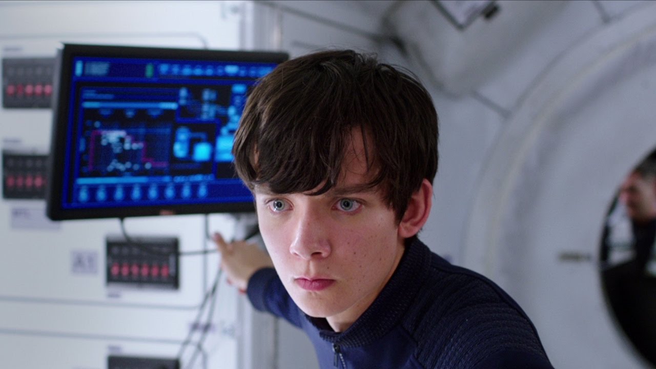 The Space Between Us Behind the Scenes- Exclusive (Britt Robertson, Asa Butterfield)