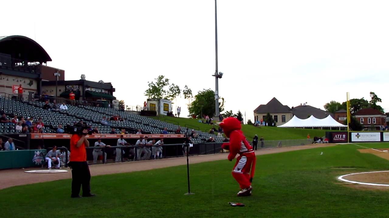 Benny the Bull Dances at a Joliet Slammers Game