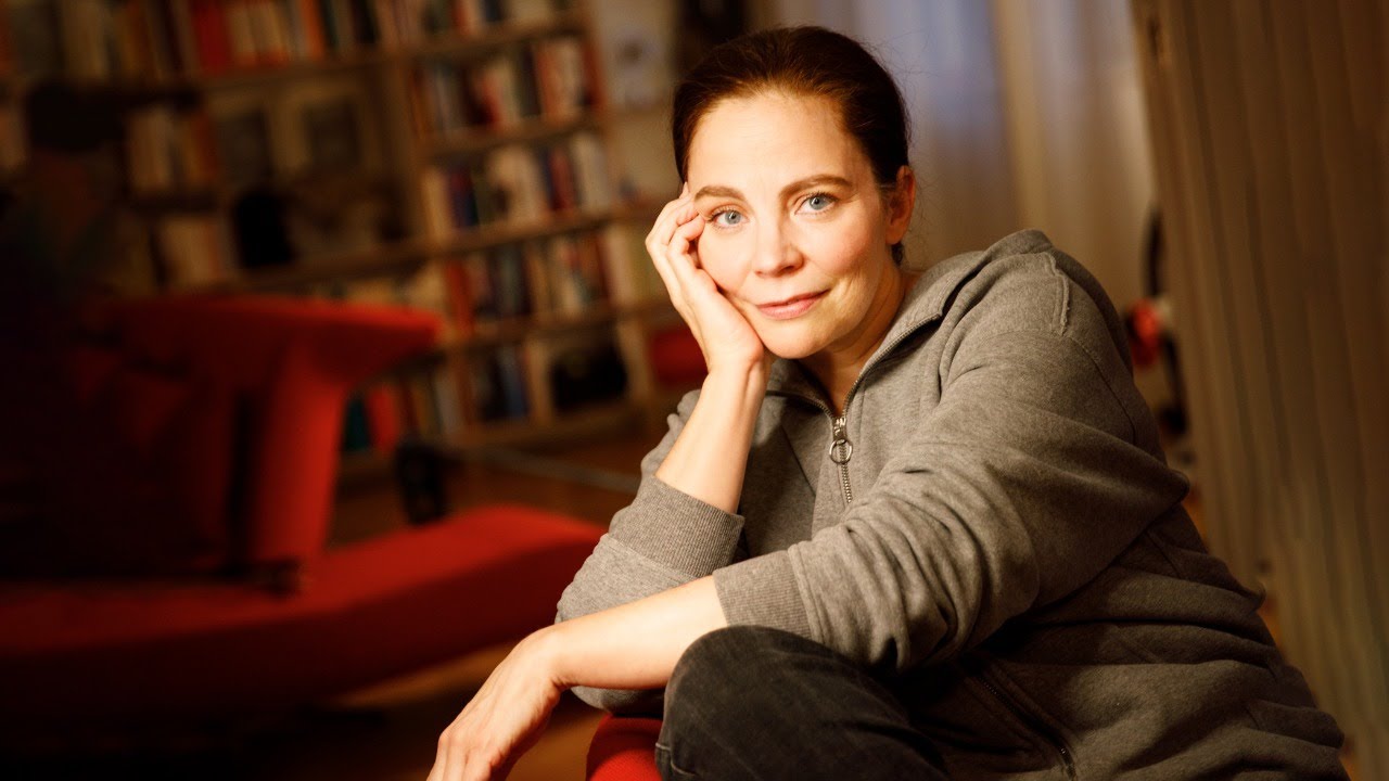 Leipzig liest extra: Lesung und Gespräch mit Thea Dorn zu »Trost« | Leipziger Buchmesse 2021