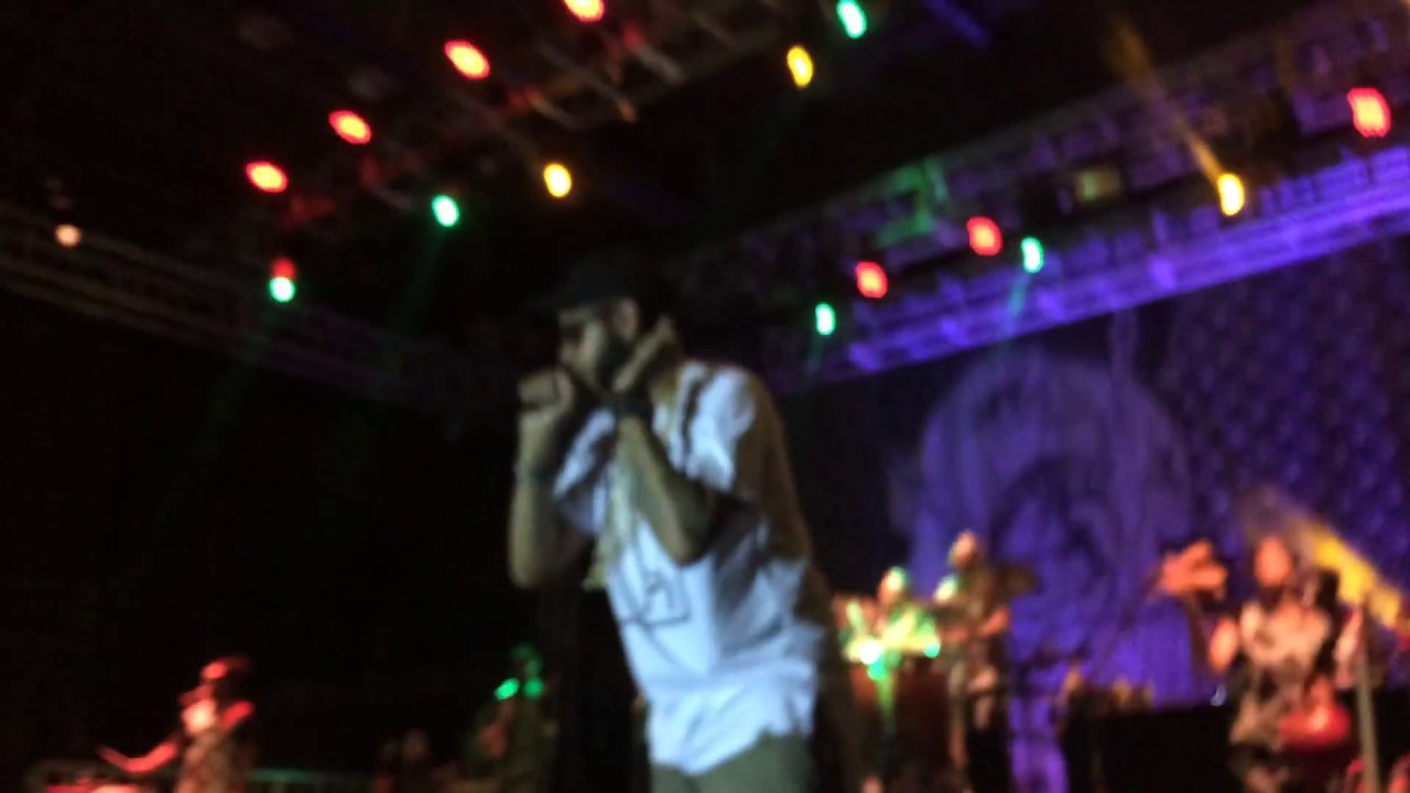 Emicida - Ubuntu Fristaili [Sesc Araraquara]