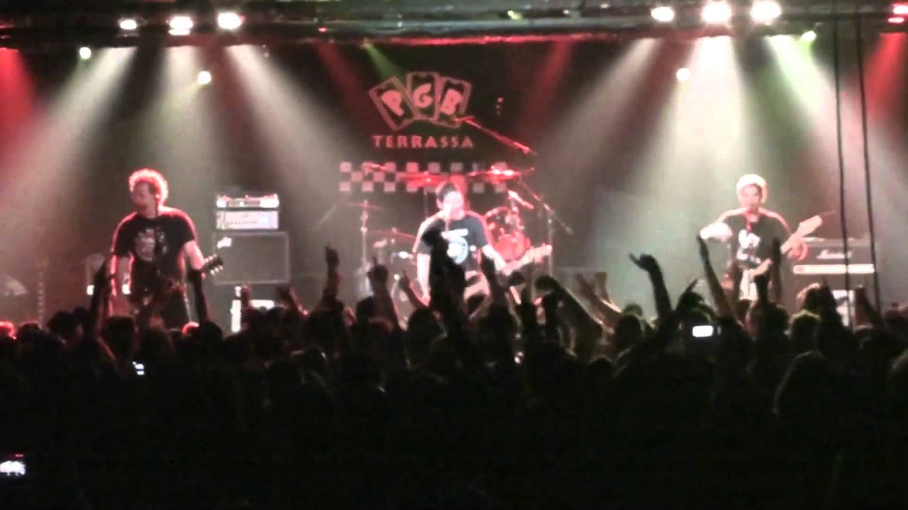 CÓDIGO NEURÓTICO- Libre (Sala Razzmatazz 2 9-4-11)