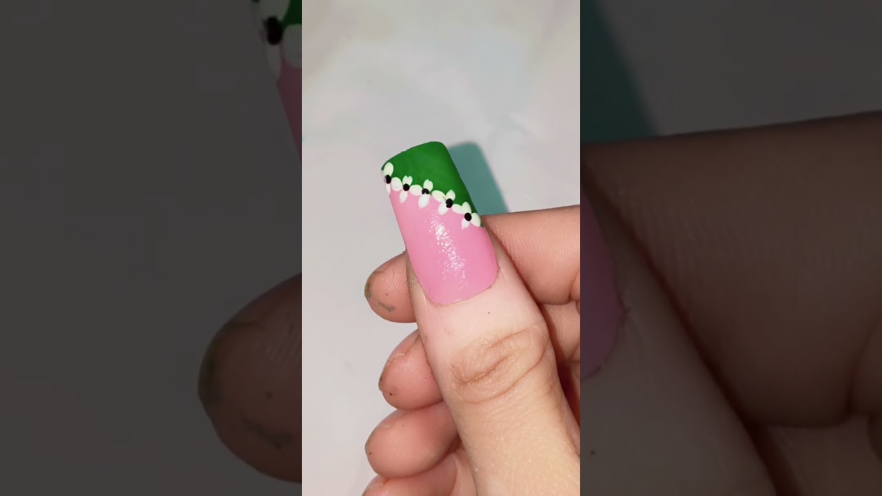 Soft pink color ke saath simple aur classy nail art 💗Aapko kaisa laga? Comment zaroor karein🩷☘️