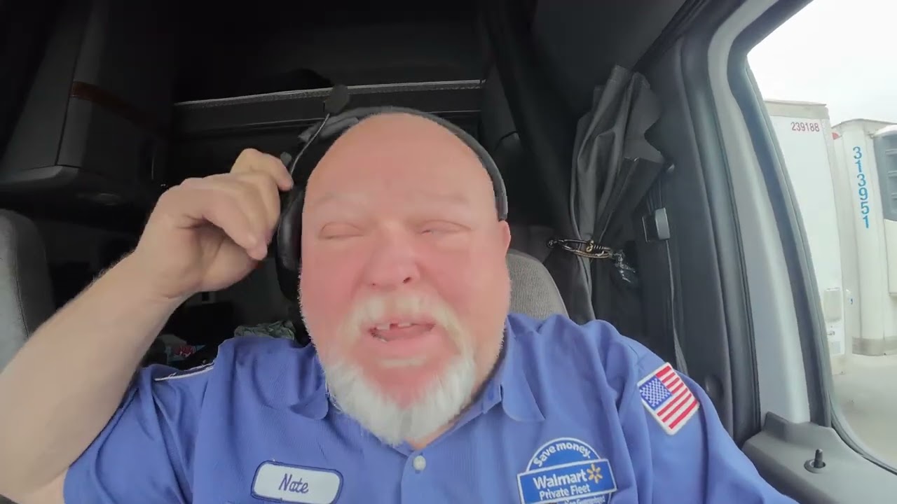Short Video Truck in Shop
