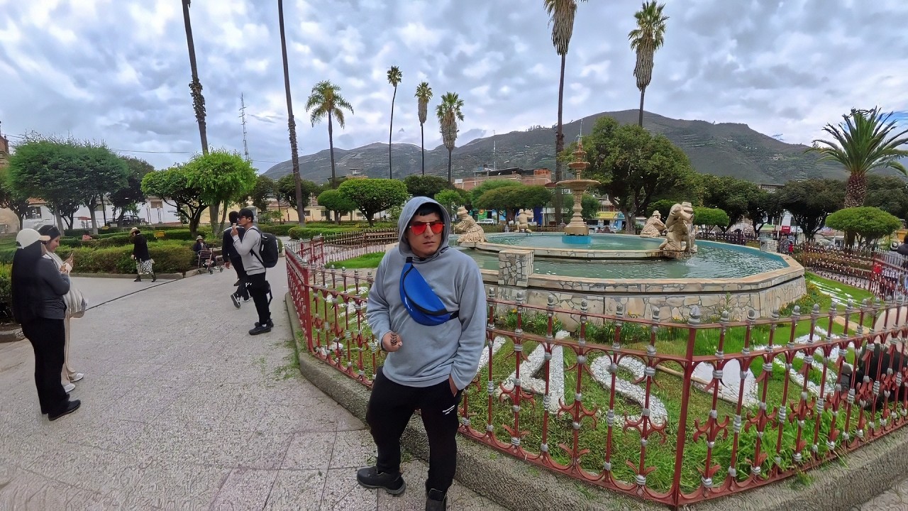 Plaza de Armas de Carhuaz en Ancash