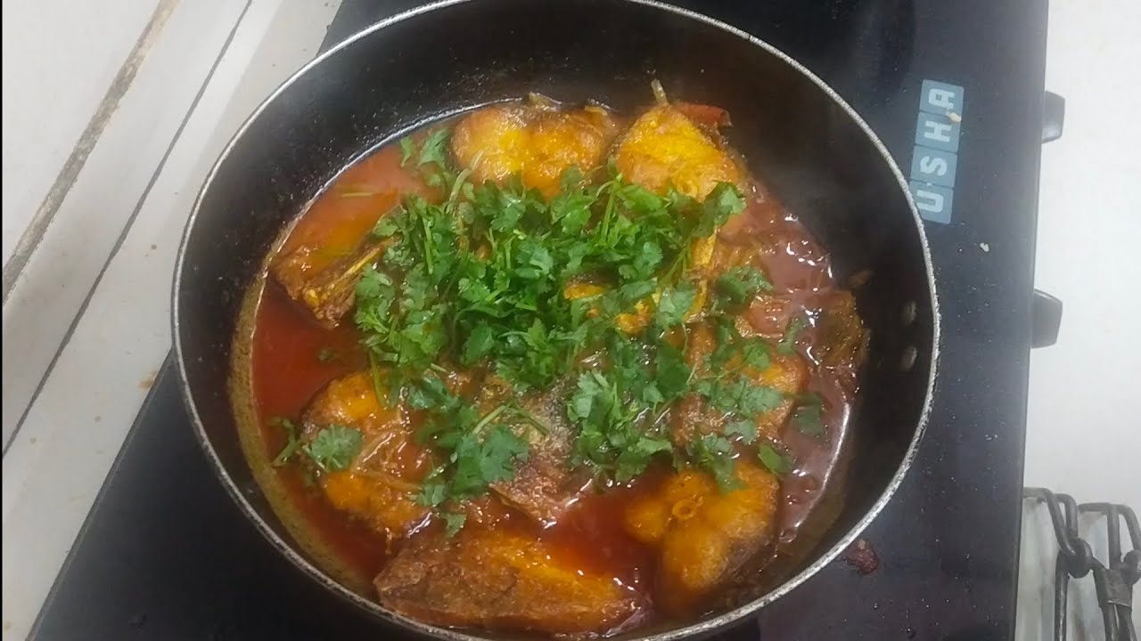 Traditional Bengali Fish Curry | Step-by-Step Recipe