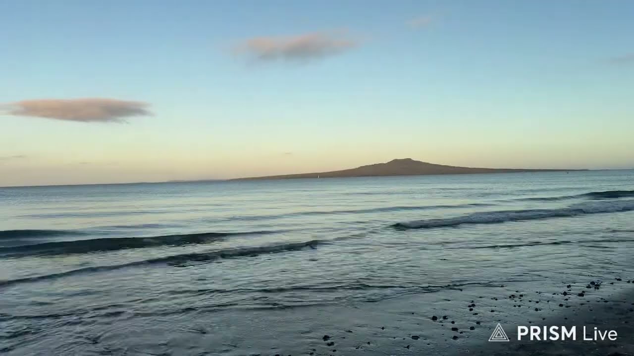 Christmas Eve 🇳🇿Live from Takapuna Beach New Zealand