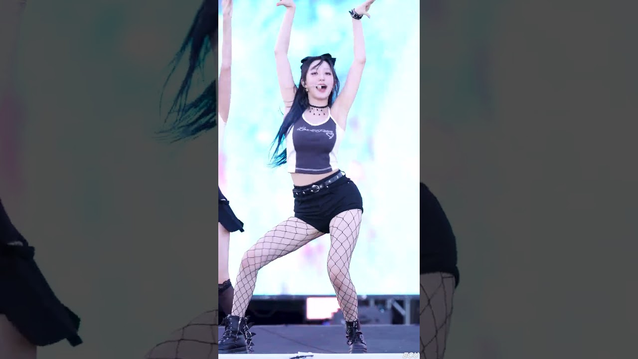 하이키 (H1-KEY) 휘서 (HWISEO) 뜨거워지자 (Let It Burn) [4K60P] 240828 여수 쇼챔피언 직캠 by ECU
