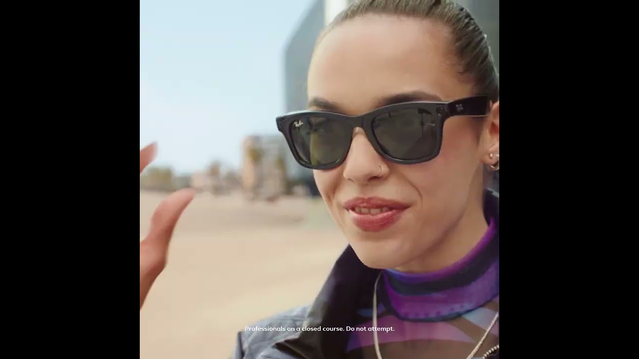 Ray Ban Smart Glasses Wayfarer 4002 Sunglasses Occhiali smart stories Facebook