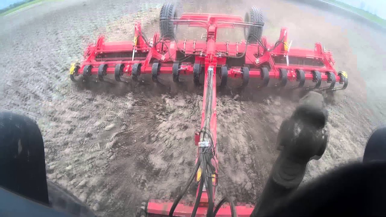 [[güttler-pw45 compact+armatrac 804]] szántáselmunkálás+gabona bokrosító-hengerezés  2016