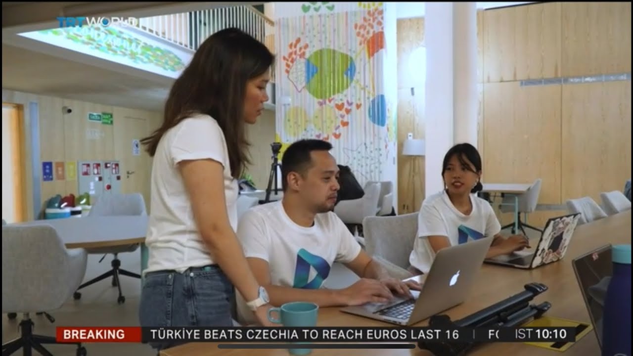 Filipinos in Spain train immigrants and locals