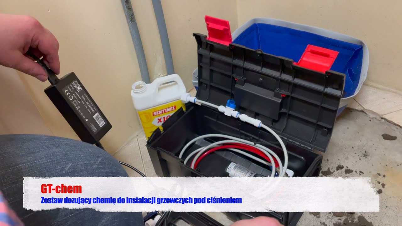 GTchem – zestaw z pompą do dozowania chemii Sentinel do instalacji C.O. pod ciśnieniem.