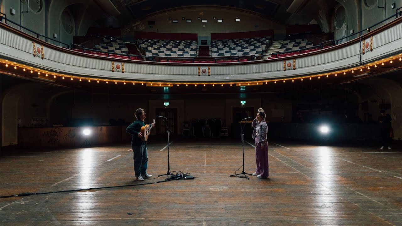 Be Charlotte + Stuart Ramage (vanives) - 'Swim Easy' - THE TENEMENT TV COLLECTIVE