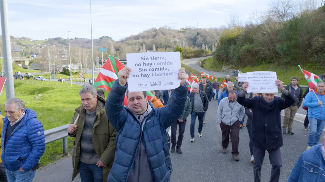 Nekazariak eta abeltzainak EB-Mercosur Itunaren aurka mobilizatu dira