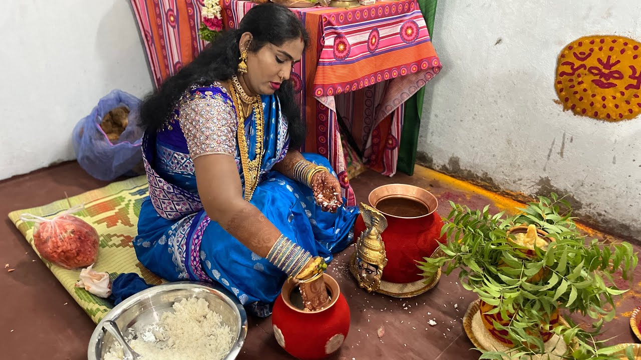How To Prepare Bonam by jogini shyamala | Jogini shyamala Bonam Making at Secunderabad Bonalu 2022