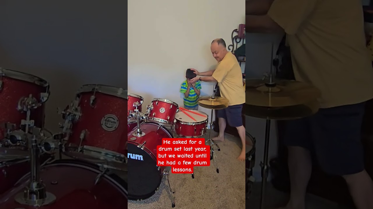 Surprising LJ with a Drum Set 