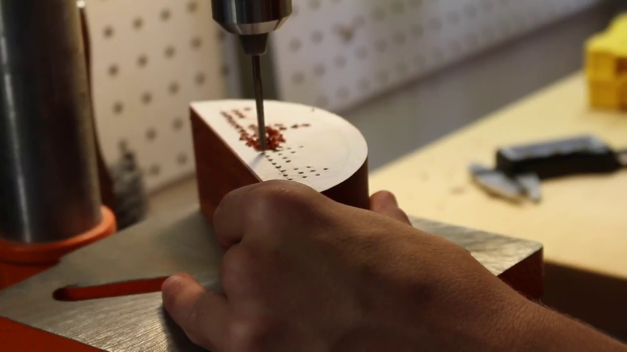DIY wood headphone stand // woodworking