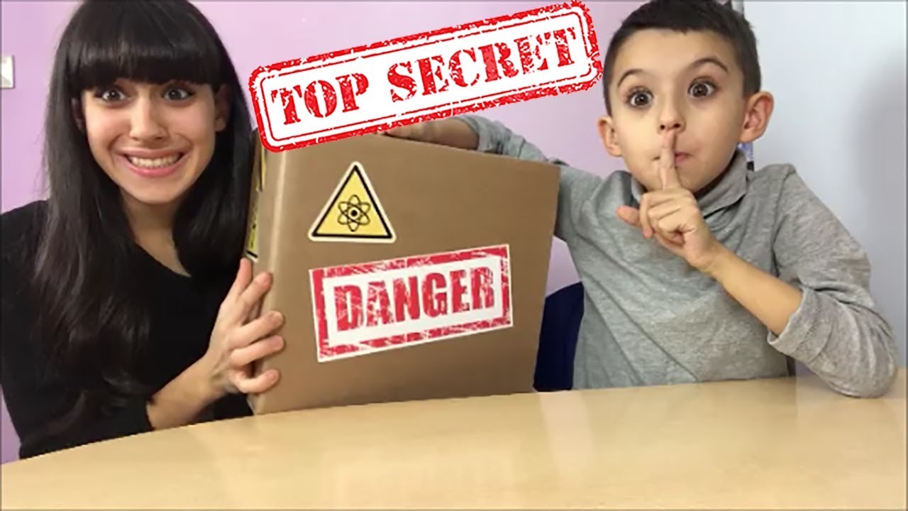 PACCO TOP SECRET... PER PIPPO!! - By Tina & Pippo Review