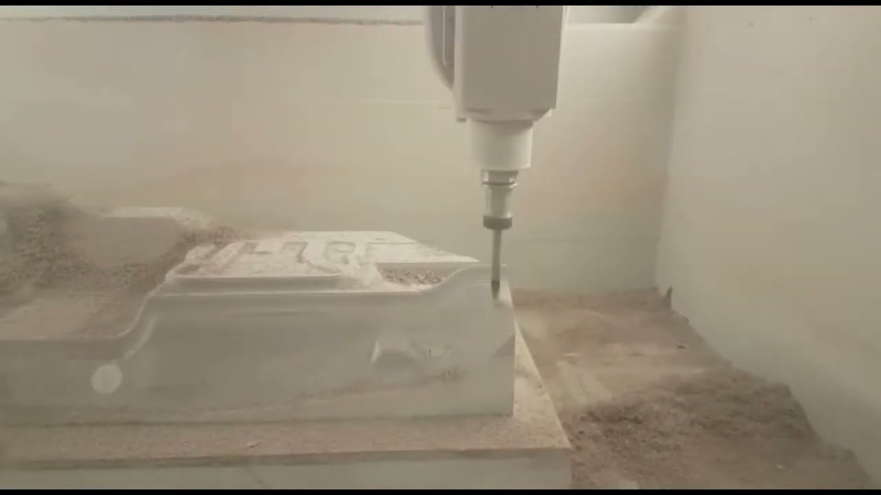 Fresatura ad alta velocità di modelli in Resina - Centri di Lavoro MICHELANGELO | CELAG