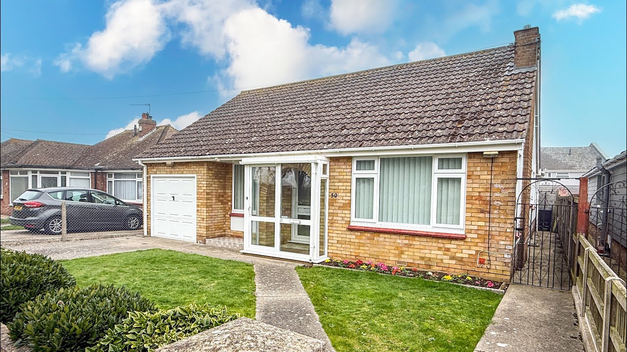 THREE DOUBLE BEDROOM DETACHED BUNGALOW IN PRESTIGIOUS CHERRY TREE AVENUE - Half A Mile To The Beach