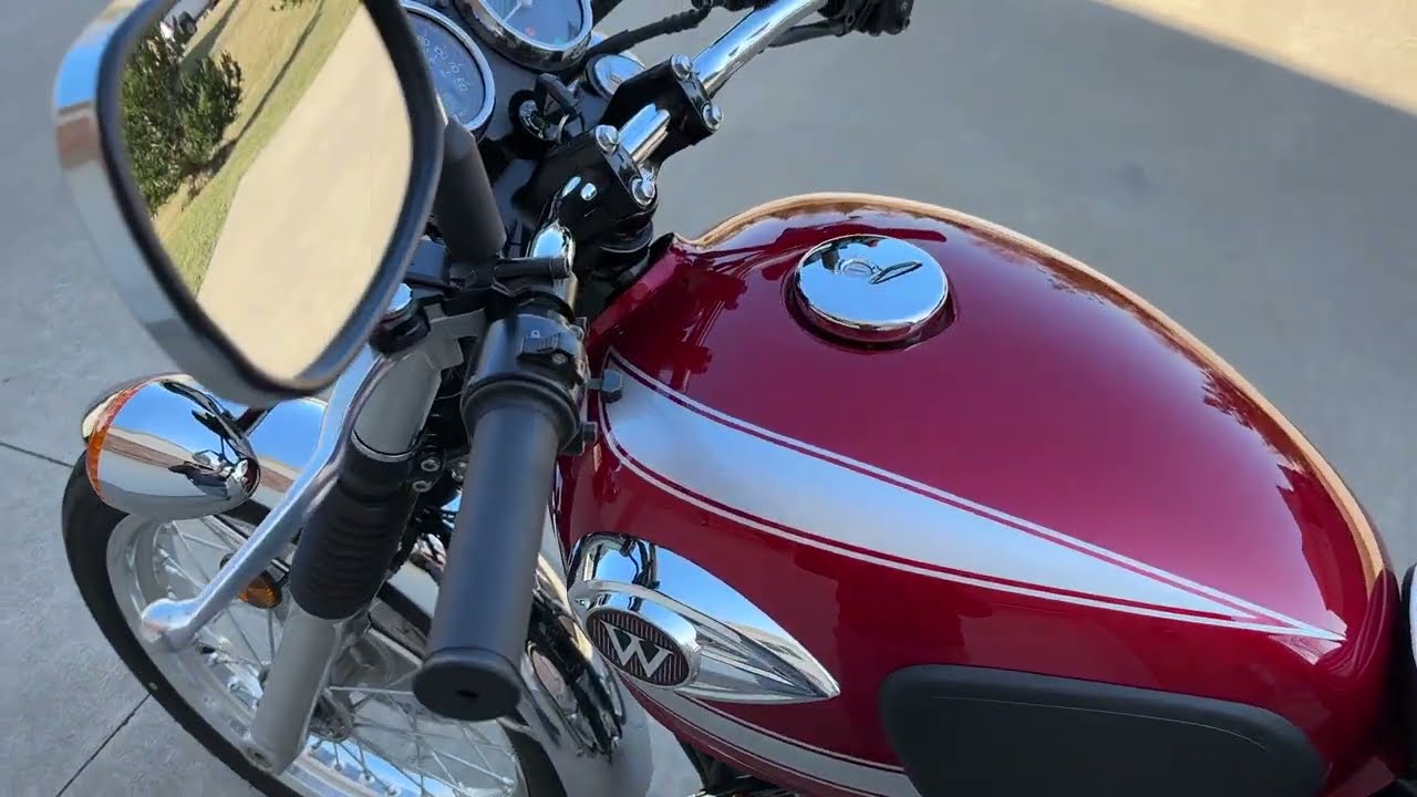 2022 Kawasaki W800