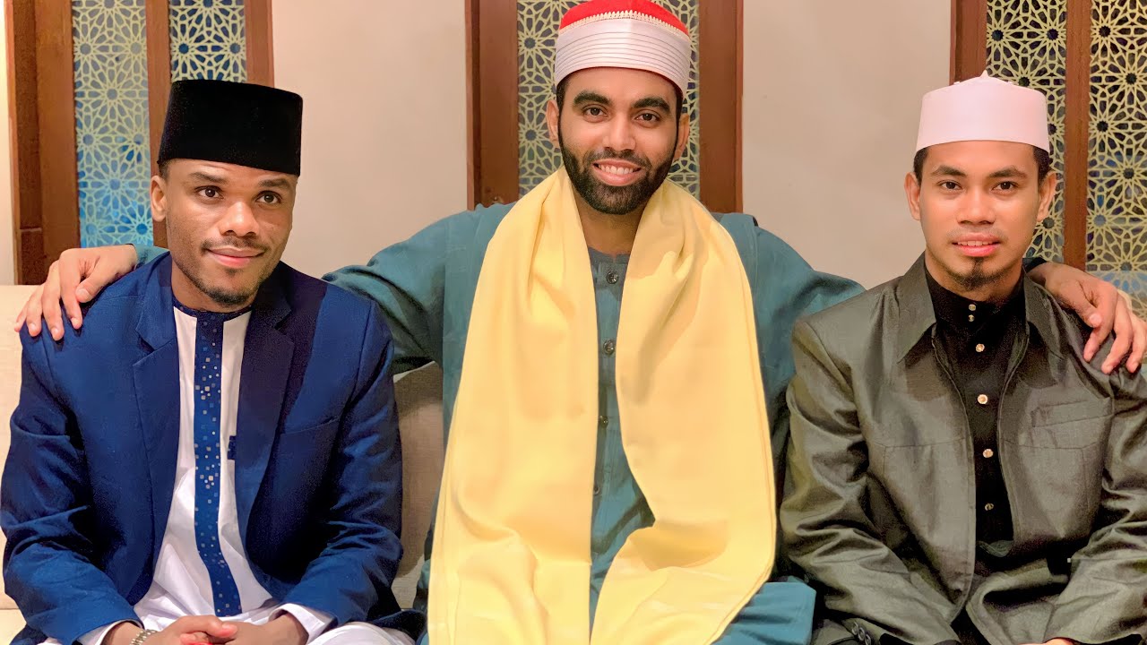 Shuhudia Qari fardan Adam wakisoma pamoja na syamsur firdaus nchini pakistan 😍❤️🙌🏽🇹🇿🇮🇩🇪🇬