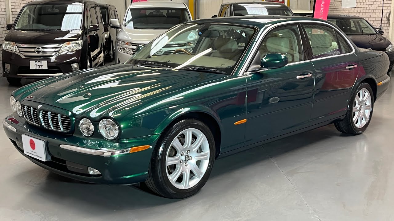 A 19,700 Mile 2004 Jaguar XJ XJ8 X350 3.5 V8 SE Auto For Sale At Drive Japan - Japanese Car Importer